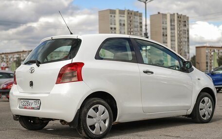 Toyota Yaris III рестайлинг, 2008 год, 409 000 рублей, 5 фотография