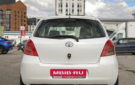 Toyota Yaris III рестайлинг, 2008 год, 409 000 рублей, 6 фотография