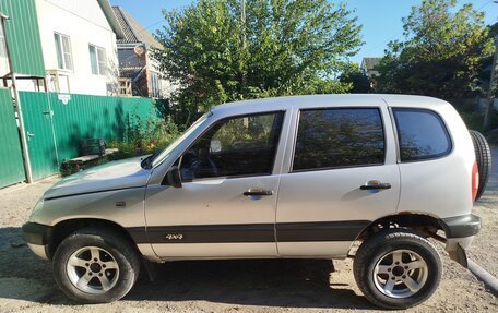 Chevrolet Niva I рестайлинг, 2006 год, 450 000 рублей, 3 фотография