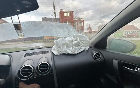 Nissan Qashqai, 2010 год, 300 000 рублей, 10 фотография