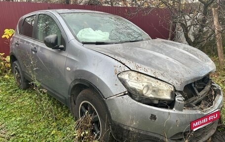 Nissan Qashqai, 2010 год, 300 000 рублей, 2 фотография