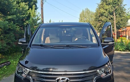Hyundai H-1 II рестайлинг, 2021 год, 3 570 000 рублей, 13 фотография