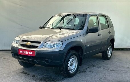 Chevrolet Niva I рестайлинг, 2018 год, 750 000 рублей, 1 фотография