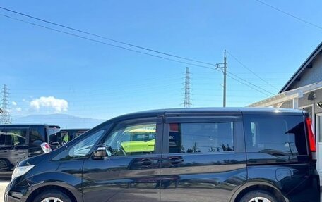 Honda Stepwgn IV, 2016 год, 1 300 000 рублей, 4 фотография