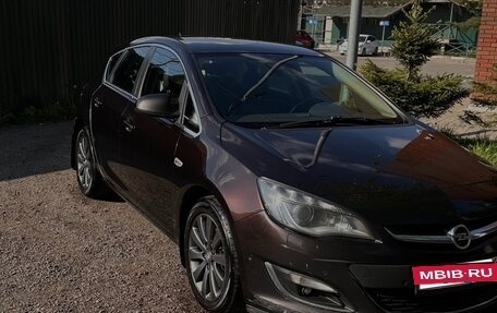 Opel Astra J, 2014 год, 700 000 рублей, 4 фотография