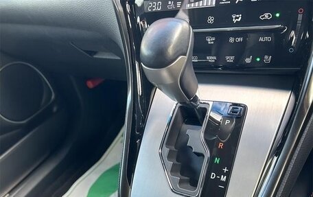 Toyota Harrier, 2018 год, 1 790 001 рублей, 11 фотография