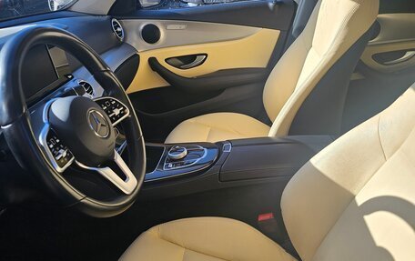 Mercedes-Benz E-Класс, 2020 год, 2 999 999 рублей, 9 фотография