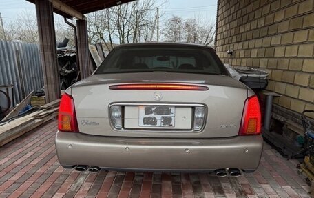 Cadillac DeVille VIII, 2004 год, 2 800 000 рублей, 2 фотография