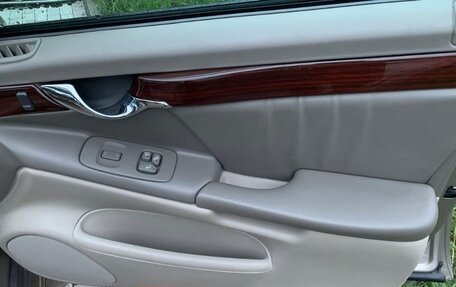 Cadillac DeVille VIII, 2004 год, 2 800 000 рублей, 20 фотография
