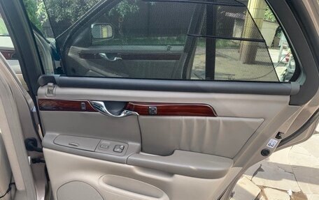 Cadillac DeVille VIII, 2004 год, 2 800 000 рублей, 17 фотография