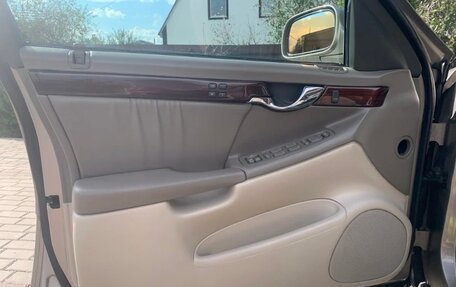 Cadillac DeVille VIII, 2004 год, 2 800 000 рублей, 22 фотография