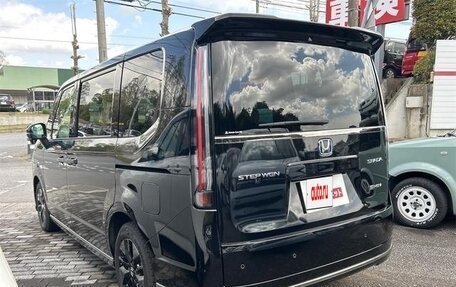 Honda Stepwgn, 2022 год, 1 880 001 рублей, 6 фотография
