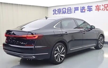 Volkswagen Passat B8 рестайлинг, 2023 год, 1 880 000 рублей, 7 фотография