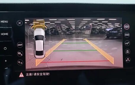 Volkswagen Passat B8 рестайлинг, 2023 год, 1 880 000 рублей, 14 фотография