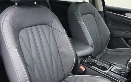 Volkswagen Passat B8 рестайлинг, 2023 год, 1 880 000 рублей, 15 фотография