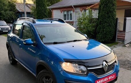 Renault Sandero II рестайлинг, 2016 год, 695 000 рублей, 2 фотография