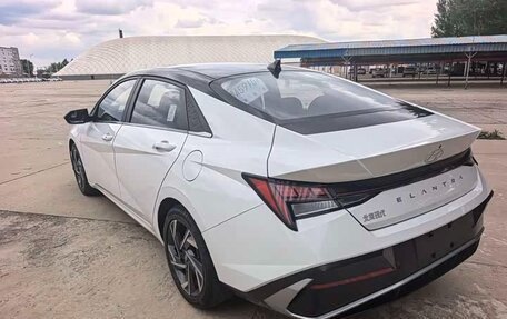 Hyundai Elantra, 2023 год, 1 290 000 рублей, 6 фотография