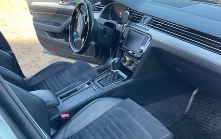 Volkswagen Passat B8 рестайлинг, 2017 год, 1 750 000 рублей, 5 фотография
