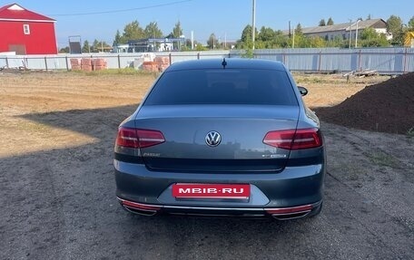 Volkswagen Passat B8 рестайлинг, 2017 год, 1 750 000 рублей, 11 фотография