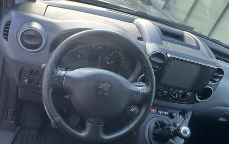 Peugeot Partner II рестайлинг 2, 2011 год, 790 000 рублей, 8 фотография