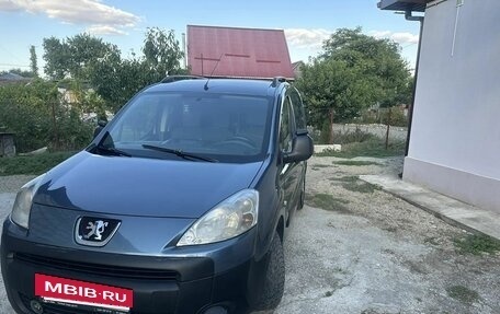 Peugeot Partner II рестайлинг 2, 2011 год, 790 000 рублей, 4 фотография
