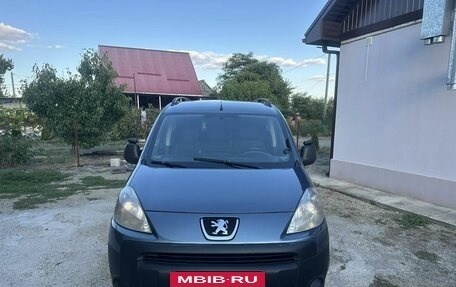 Peugeot Partner II рестайлинг 2, 2011 год, 790 000 рублей, 5 фотография
