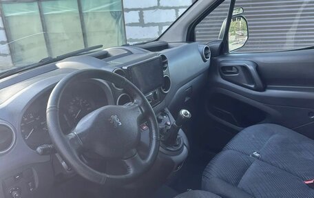 Peugeot Partner II рестайлинг 2, 2011 год, 790 000 рублей, 9 фотография