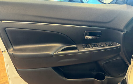 Mitsubishi ASX I рестайлинг, 2014 год, 1 190 000 рублей, 9 фотография