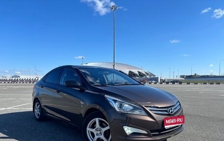 Hyundai Solaris II рестайлинг, 2015 год, 930 000 рублей, 1 фотография
