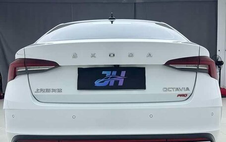 Skoda Octavia IV, 2023 год, 1 554 000 рублей, 4 фотография