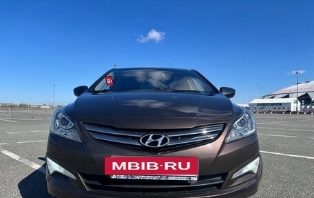 Hyundai Solaris II рестайлинг, 2015 год, 930 000 рублей, 3 фотография