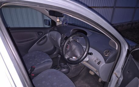 Toyota Vitz, 2002 год, 360 000 рублей, 6 фотография