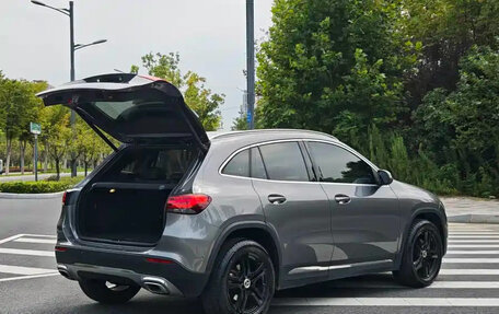 Mercedes-Benz GLA, 2022 год, 2 200 001 рублей, 4 фотография