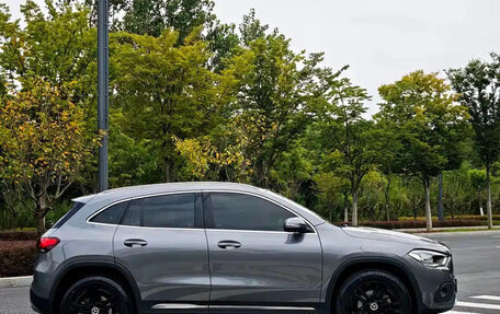 Mercedes-Benz GLA, 2022 год, 2 200 001 рублей, 3 фотография