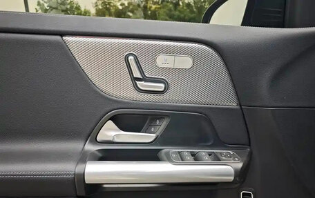 Mercedes-Benz GLA, 2022 год, 2 200 001 рублей, 11 фотография