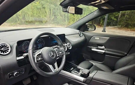 Mercedes-Benz GLA, 2022 год, 2 200 001 рублей, 10 фотография