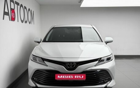 Toyota Camry, 2018 год, 2 247 000 рублей, 2 фотография