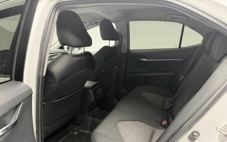 Toyota Camry, 2018 год, 2 247 000 рублей, 12 фотография