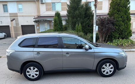 Mitsubishi Outlander III рестайлинг 3, 2012 год, 1 100 000 рублей, 4 фотография