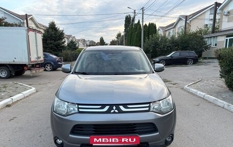 Mitsubishi Outlander III рестайлинг 3, 2012 год, 1 100 000 рублей, 5 фотография