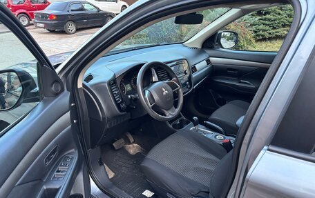 Mitsubishi Outlander III рестайлинг 3, 2012 год, 1 100 000 рублей, 7 фотография