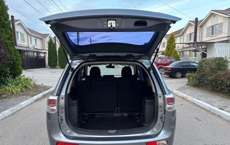 Mitsubishi Outlander III рестайлинг 3, 2012 год, 1 100 000 рублей, 10 фотография