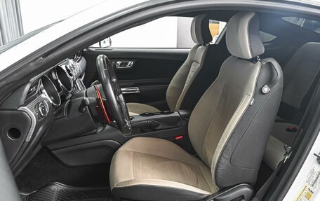 Ford Mustang VI рестайлинг, 2017 год, 2 980 000 рублей, 12 фотография