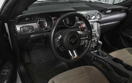 Ford Mustang VI рестайлинг, 2017 год, 2 980 000 рублей, 8 фотография
