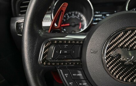 Ford Mustang VI рестайлинг, 2017 год, 2 980 000 рублей, 18 фотография