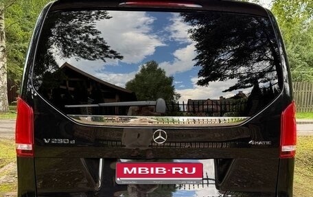 Mercedes-Benz V-Класс, 2021 год, 6 900 000 рублей, 3 фотография