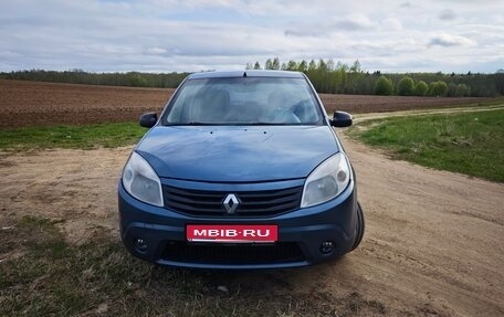 Renault Sandero I, 2011 год, 258 000 рублей, 1 фотография