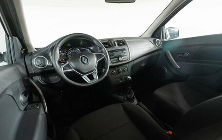 Renault Logan II, 2018 год, 1 000 000 рублей, 7 фотография