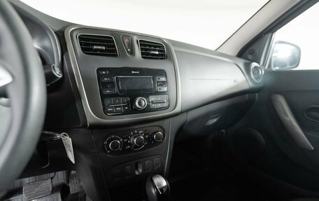 Renault Logan II, 2018 год, 1 000 000 рублей, 13 фотография