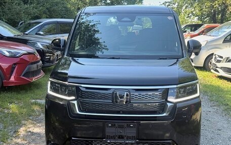 Honda Stepwgn, 2023 год, 2 750 000 рублей, 2 фотография